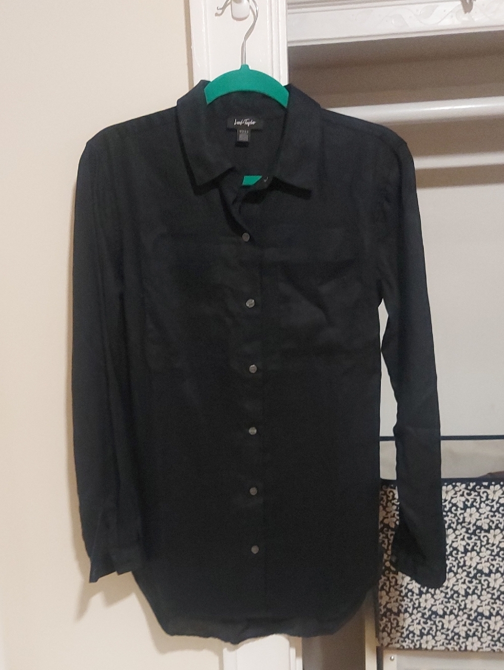 Lord & Taylor Black Long Sleeve Button-Down Shirt